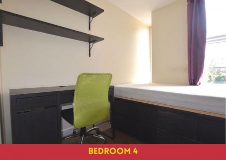 6 bedroom Semi-detached house to let in 6 Bedroom Student Home - 113 Sturry Road