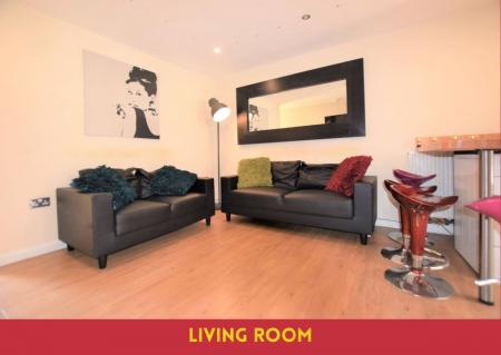 5 bedroom Semi-detached house to let in 5 Bed Student House - Rhodaus Close, CCCU