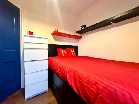 5 bedroom Semi-detached house to let in 17 Edward Road, Canterbury, Kent, CT1