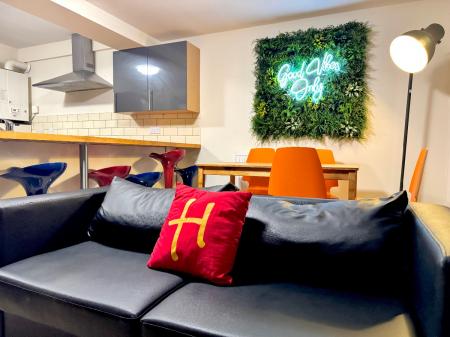 5 bedroom Semi-detached house to let in 17 Edward Road, Canterbury, Kent, CT1