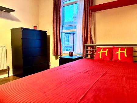 5 bedroom Semi-detached house to let in 17 Edward Road, Canterbury, Kent, CT1