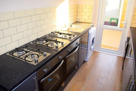 6 bedroom Semi-detached house to let in 11 Gordon Road, Canterbury, Kent, CT1