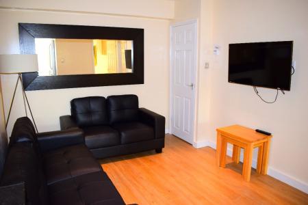 6 bedroom Semi-detached house to let in 11 Gordon Road, Canterbury, Kent, CT1