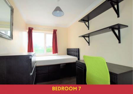 7 bedroom Terraced House to let in 7 Bed Student House - Wincheap