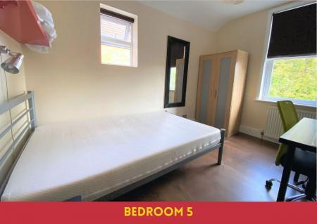 5 bedroom Semi-detached house to let in 5 Bed Student Home - 22 Salisbury Road