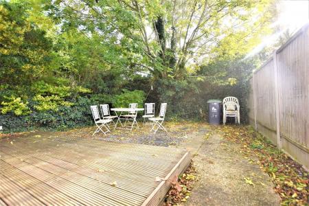 5 bedroom Semi-detached house to let in 5 Bed Student Home - Teddington Close