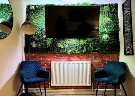 5 bedroom Semi-detached house to let in 5 Bed Student House - 26 Rushmead Close, UKC