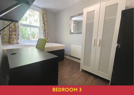 6 bedroom Semi-detached house to let in 6 Bed Student Home - 3 North Holmes Road