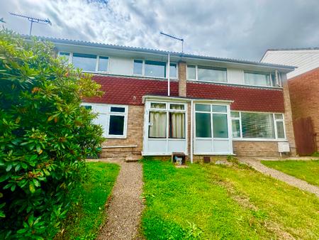 7 bedroom Semi-detached house to let in 7 Bed Student Home - 93 Tenterden Drive