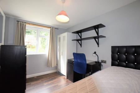 7 bedroom Semi-detached house to let in 7 Bed Student Home - 91 Tenterden Drive