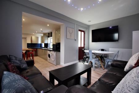 7 bedroom Semi-detached house to let in 20 North Holmes Road, Canterbury