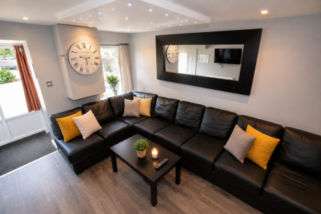 7 bedroom Semi-detached house to let in 7 Green Dell, Canterbury