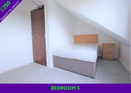 6 bedroom Terraced House to let in 6 Bedroom Student Home - Regency Place