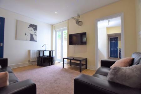 1 bedroom House share to let in York Road, Canterbury, Kent, CT1