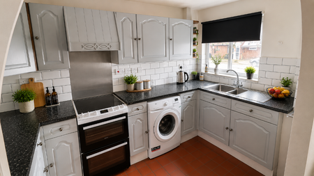 1 bedroom House share to let in Room Lets within a 6 Student Home - 18 Headcorn Drive, Canterbury