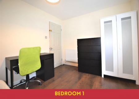 1 bedroom House share to let in Room Takeover - 37 Old Park Avenue