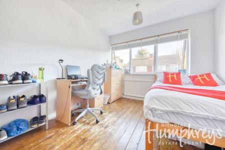 3 bedroom Semi-detached house to let in 3 College Road