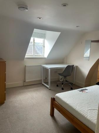 2 bedroom Terraced House to let in Cross Street, Canterbury