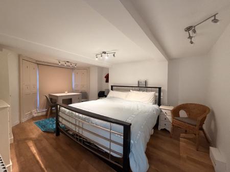 1 bedroom Flat to let in St. Peters Lane, Canterbury