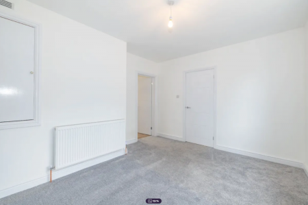 4 bedroom Detached house to let in St Stephens Road, CT2