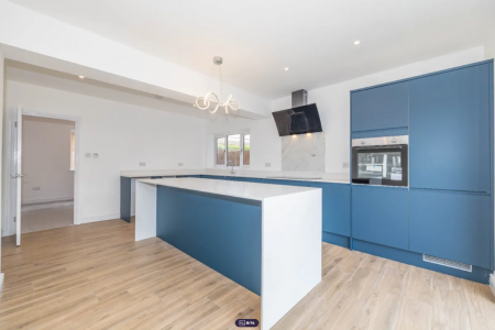 4 bedroom Detached house to let in St Stephens Road, CT2