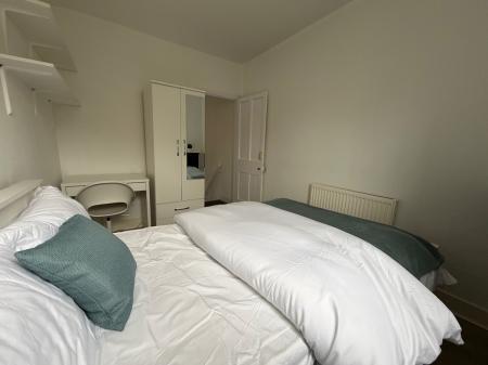 4 bedroom Terraced House to let in Martyrs Field Road, Canterbury