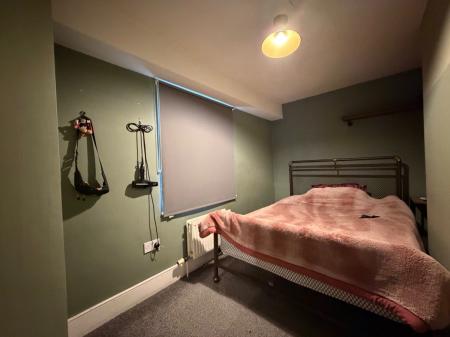 2 bedroom Terraced House to let in New Ruttington Lane, Canterbury