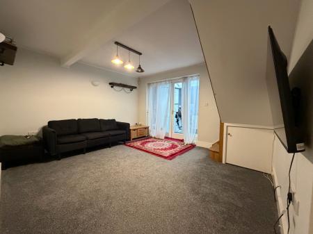 2 bedroom Terraced House to let in New Ruttington Lane, Canterbury