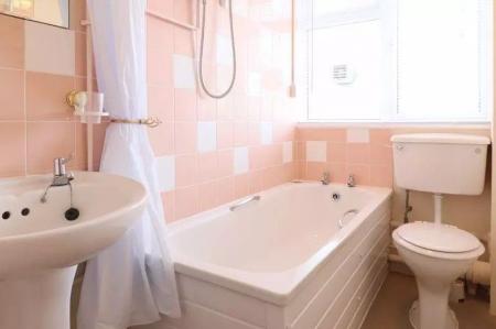 1 bedroom Flat to let in Hudson Road, Canterbury