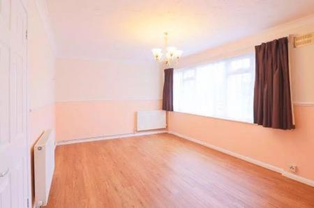 1 bedroom Flat to let in Hudson Road, Canterbury