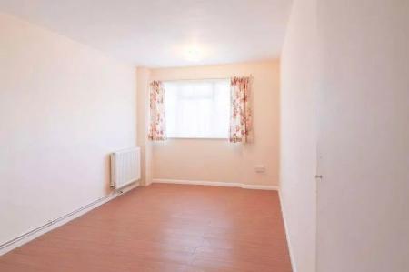 1 bedroom Flat to let in Hudson Road, Canterbury