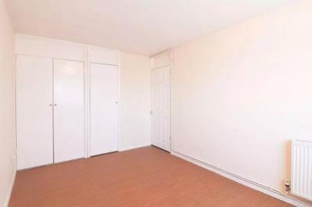 1 bedroom Flat to let in Hudson Road, Canterbury
