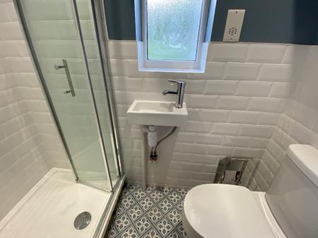 1 bedroom Semi-detached house to let in 6 Bedroom Student Home - Downs Road, UKC