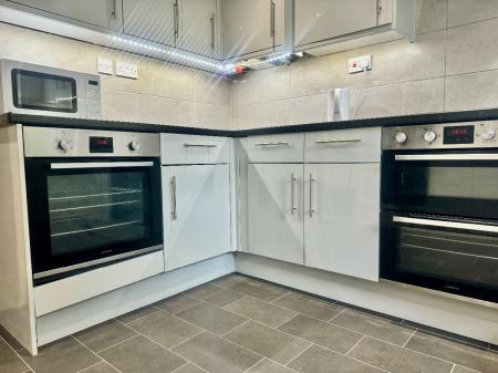 1 bedroom Terraced House to let in 5 Bed Student Home - 43 Downs Road, Canterbury