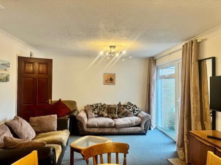 1 bedroom Terraced House to let in 5 Bed Student Home - 43 Downs Road, Canterbury