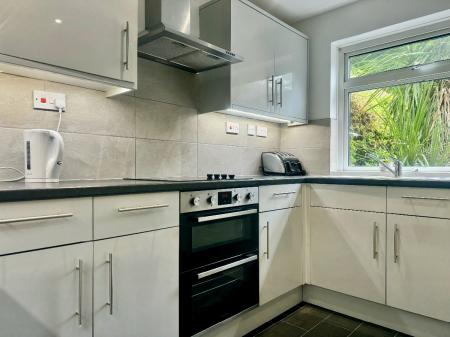 1 bedroom Terraced House to let in 5 Bed Student Home - 43 Downs Road, Canterbury