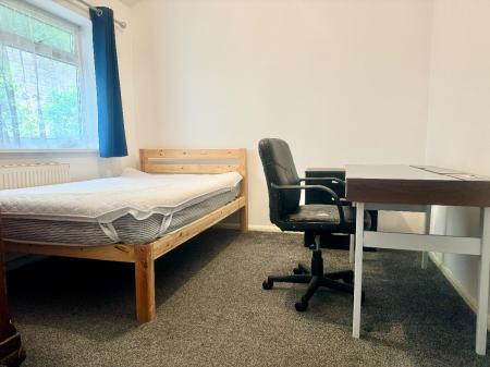 1 bedroom Terraced House to let in 5 Bed Student Home - 43 Downs Road, Canterbury