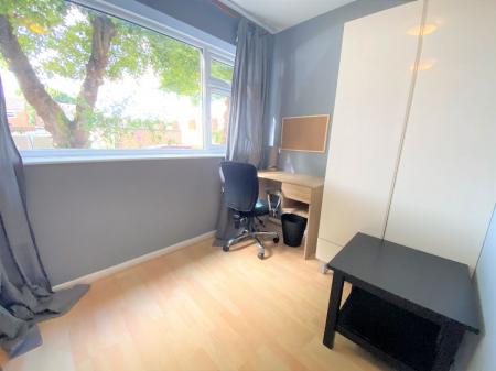 1 bedroom Terraced House to let in 4 Bedroom Student Home - 3 Teddington Close