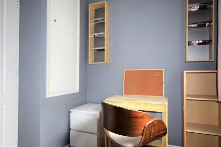 1 bedroom Terraced House to let in 4 Bedroom Student Home - 3 Teddington Close