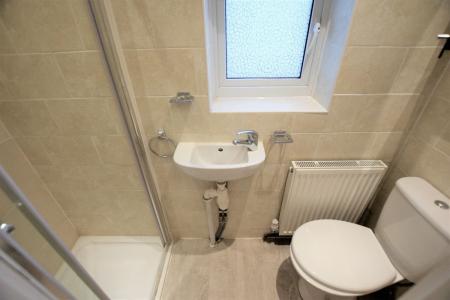 1 bedroom Semi-detached house to let in 5 Bed Student Home - Glenside Avenue