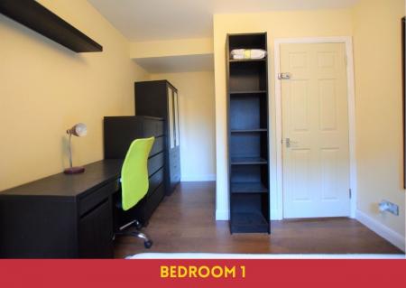 1 bedroom Semi-detached house to let in 5 Bed Student Home - Glenside Avenue