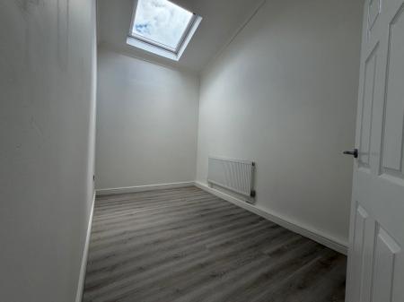 3 bedroom House share to let in Ulcombe Gardens, Canterbury
