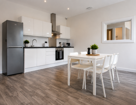 1 bedroom Flat to let in Holmes House, New Dover Road, Canterbury