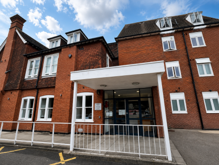 1 bedroom Flat to let in Holmes House, New Dover Road, Canterbury