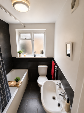 3 bedroom House share to let in Old Dover Road, Canterbury