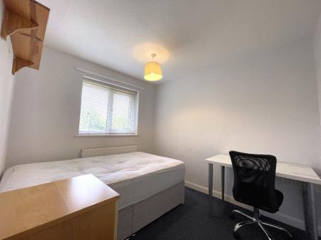 1 bedroom Semi-detached house to let in Verwood Close, Canterbury