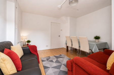1 bedroom House share to let in 15 Tunstall Road, Canterbury