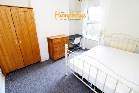 Milton Road, The Polygon, Southampton, SO15