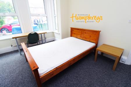 6 bedroom Terraced House to let in Stafford Road, Shirley, Southampton, SO15