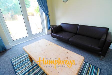 6 bedroom Terraced House to let in Stafford Road, Shirley, Southampton, SO15